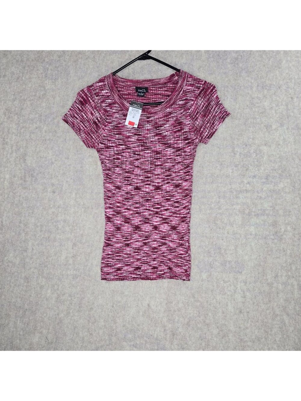 Rue21 Women’s Short Sleeve Ribbed T-Shirt Maroon Multi-Color Size M Lightweight